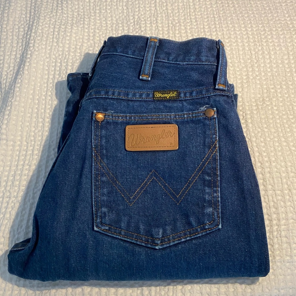 Wrangler Brand Jeans (Women’s Classic)